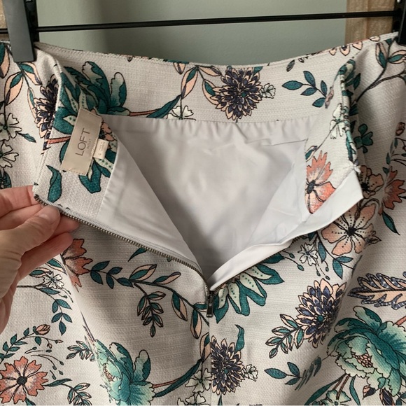 LOFT Outlet Floral Pencil Skirt Size 4 - 1655 - Picture 7 of 8